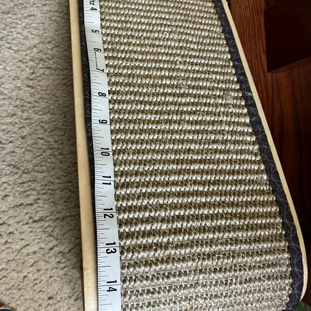 NWT Cat Scratcher